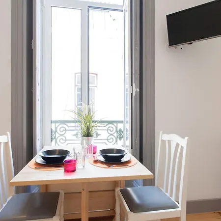 Apartment Located Lisbon