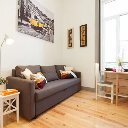 Located Apartment *